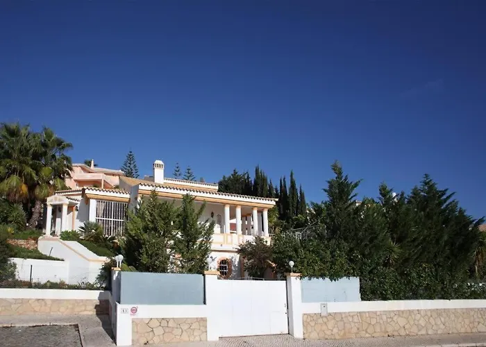 Juniper Fenced Pool Spacious House Albufeira