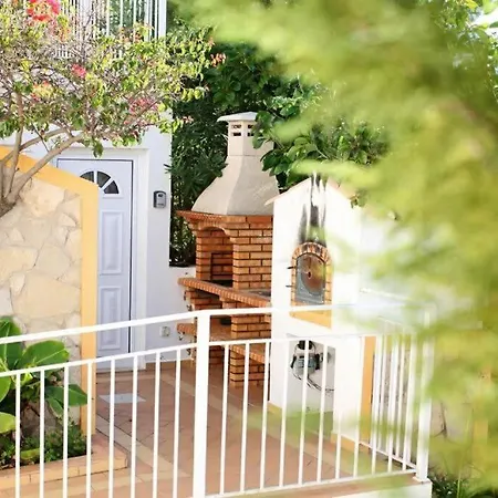 Juniper Fenced Pool Spacious House Holiday home Albufeira