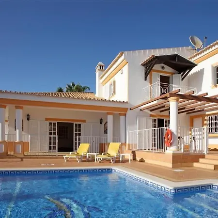 Juniper Fenced Pool Spacious House Holiday home *