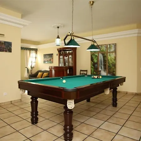 Dom wakacyjny Juniper Fenced Pool Spacious House Albufeira