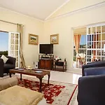 Juniper Fenced Pool Spacious House فيلة