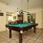 فيلة Juniper Fenced Pool Spacious House البوفيرا