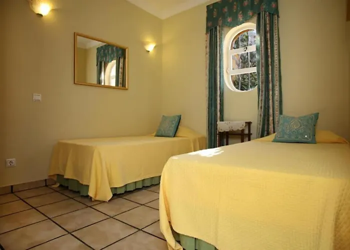 Juniper Fenced Pool Spacious House Villa *