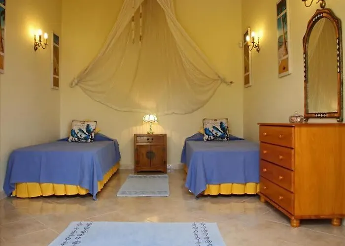 Villa Juniper Fenced Pool Spacious House *