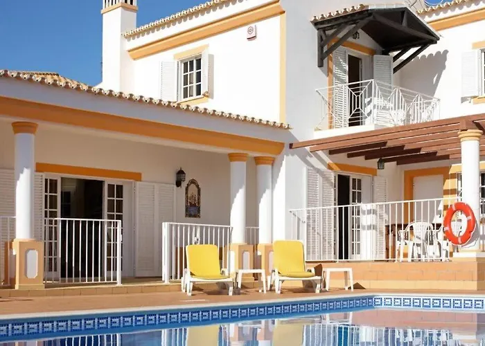 Villa Juniper Fenced Pool Spacious House Albufeira