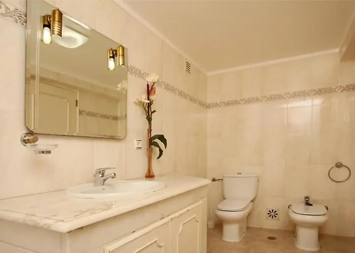 Villa Juniper Fenced Pool Spacious House