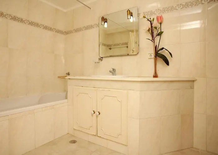 Villa Juniper Fenced Pool Spacious House *