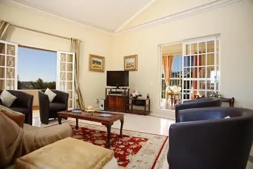 Villa Juniper Fenced Pool Spacious House Albufeira