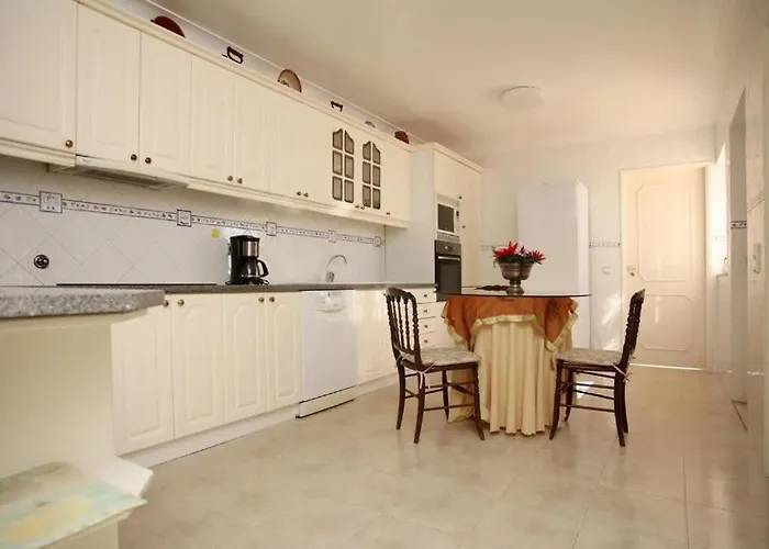 Juniper Fenced Pool Spacious House Villa *