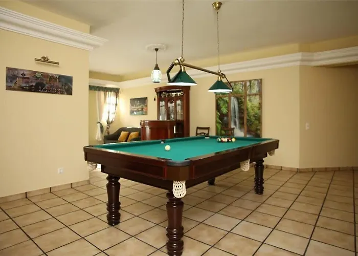 Villa Juniper Fenced Pool Spacious House Albufeira