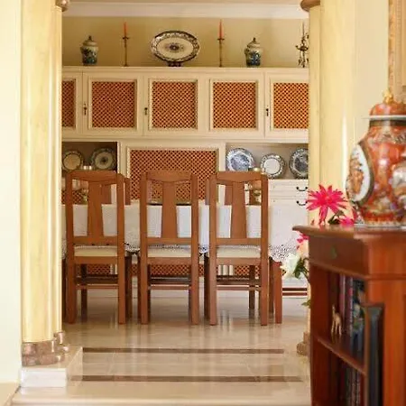 Juniper Fenced Pool Spacious House *